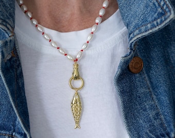 COLLAR DE PERLAS, Collar con dije de pez, Collar con dije, Collar anudado a mano