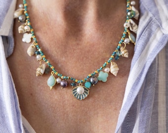 SHELL NECKLACE, Pearl Necklace, Charm Necklace, Hand Knotted Necklace, Clover Charm Necklace