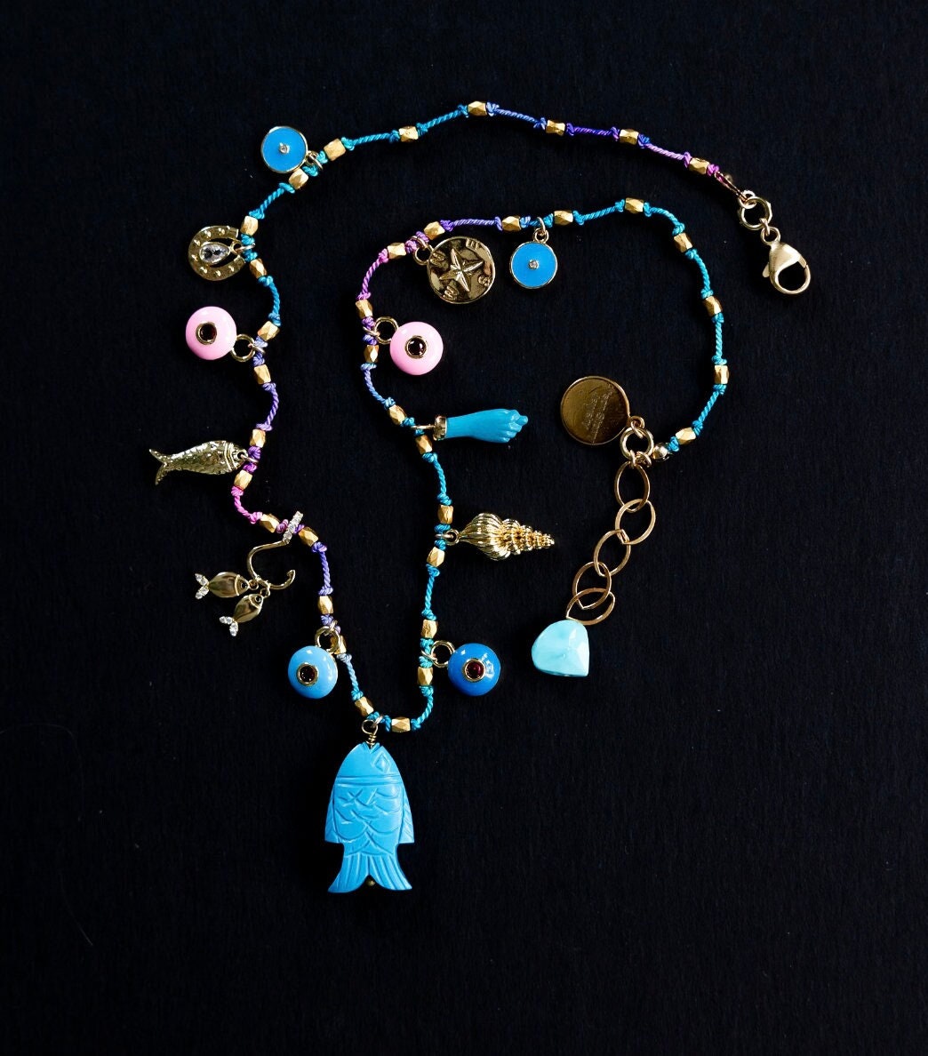 FISCH CHARM HALSKETTE, Charm Halskette, Regenbogen Halskette, Gold Charm Halskette, Hand geknotete Halskette