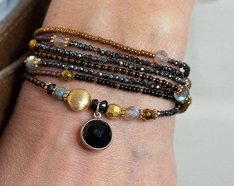 Onyx Armband, DEZEMBER GEBURTSSTEIN, Schwarzer Hämatit, Schwarzer Spinell, Schwarzer Onyx, Gold Hämatit, 7 Mal wickelbar, Wickelarmband