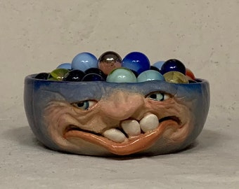 Extra Small Bowl,- ready to ship- wheel thrown, hand altered and sculpted. Just a friendly face to enjoy your cereal or snacks with.