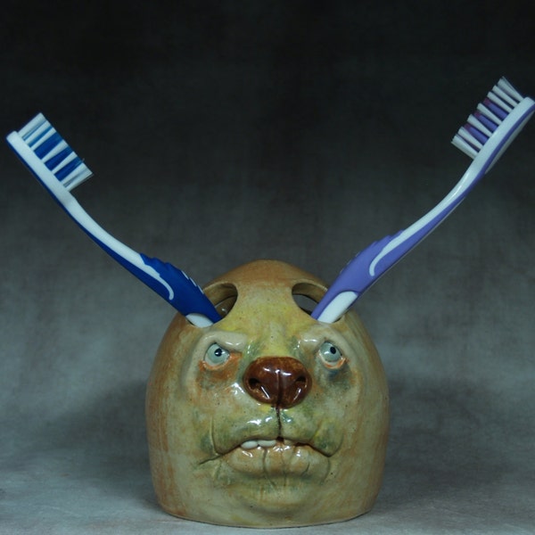 Tooth brush or pen holder - Wheel thrown, hand sculpted . Just a friendly face to brighten your day.