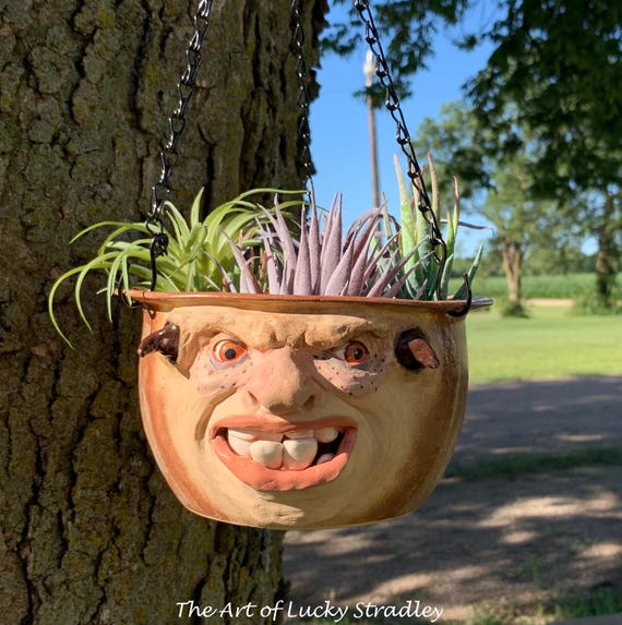 HANGING PLANTER LARGE, Ready to Ship. Wheel Thrown, Hand Altered and  Sculpted, Friendly Hanging Pot to Display Your Favorite Flowers In. - Etsy