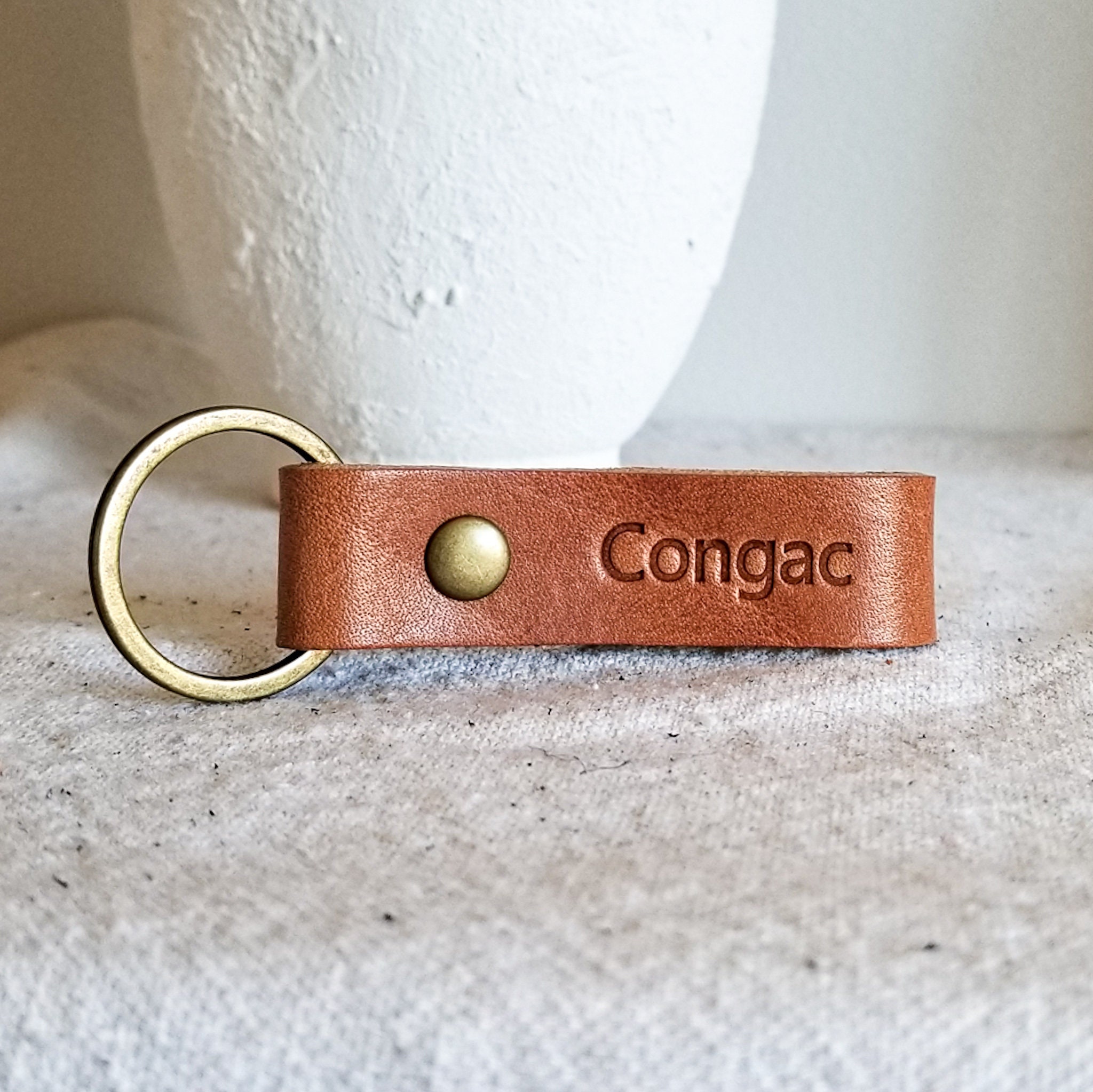 Dog Lovers Leather Keychain - handmade leather keychain – Custom