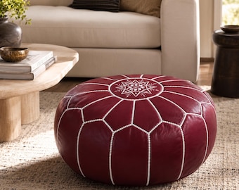 Pouf-Hocker aus echtem, kirschrotem Leder, besticktes rundes Bodenkissen (ungefüllt), Vintage-Stil, marokkanisches Wohnzimmer, 51 cm B × 51 cm T × 30 cm H