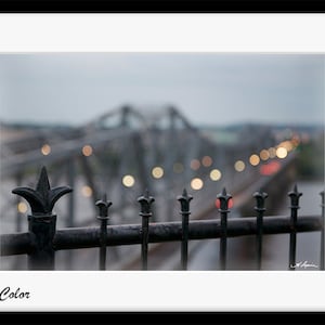 Pont Alexandra PHOTO Bokeh Photographie Blanc et noir Ottawa à Gatineau Cadeau pour lui elle Mari Bleu Décoration murale photo maison décor