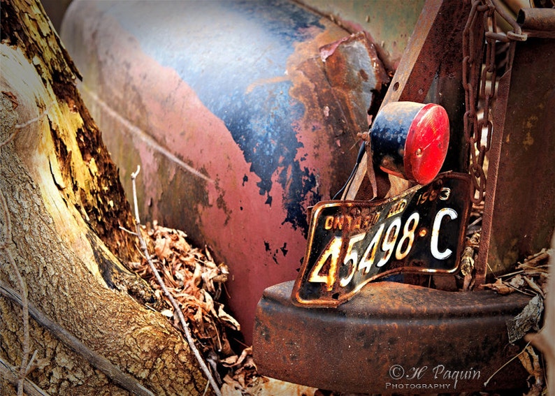 The story behind the old abandoned truck revealed by locals of small town Calabogie, ON Canada, 5x7 Fine Photo Decor, Rusty Mercury, Garage image 3