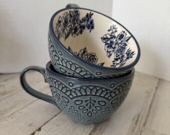 Pfaltzgraff Tea Cups Mugs Gabriela Blue Set of 2 Textured Blue Floral Interior