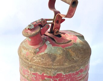 INDUSTRiAL RED GAS CAN With Filter