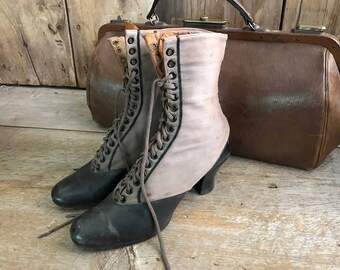 Antique Lace Up Boots 1900s Edwardian Victorian Lace up Boots with Spats, ca