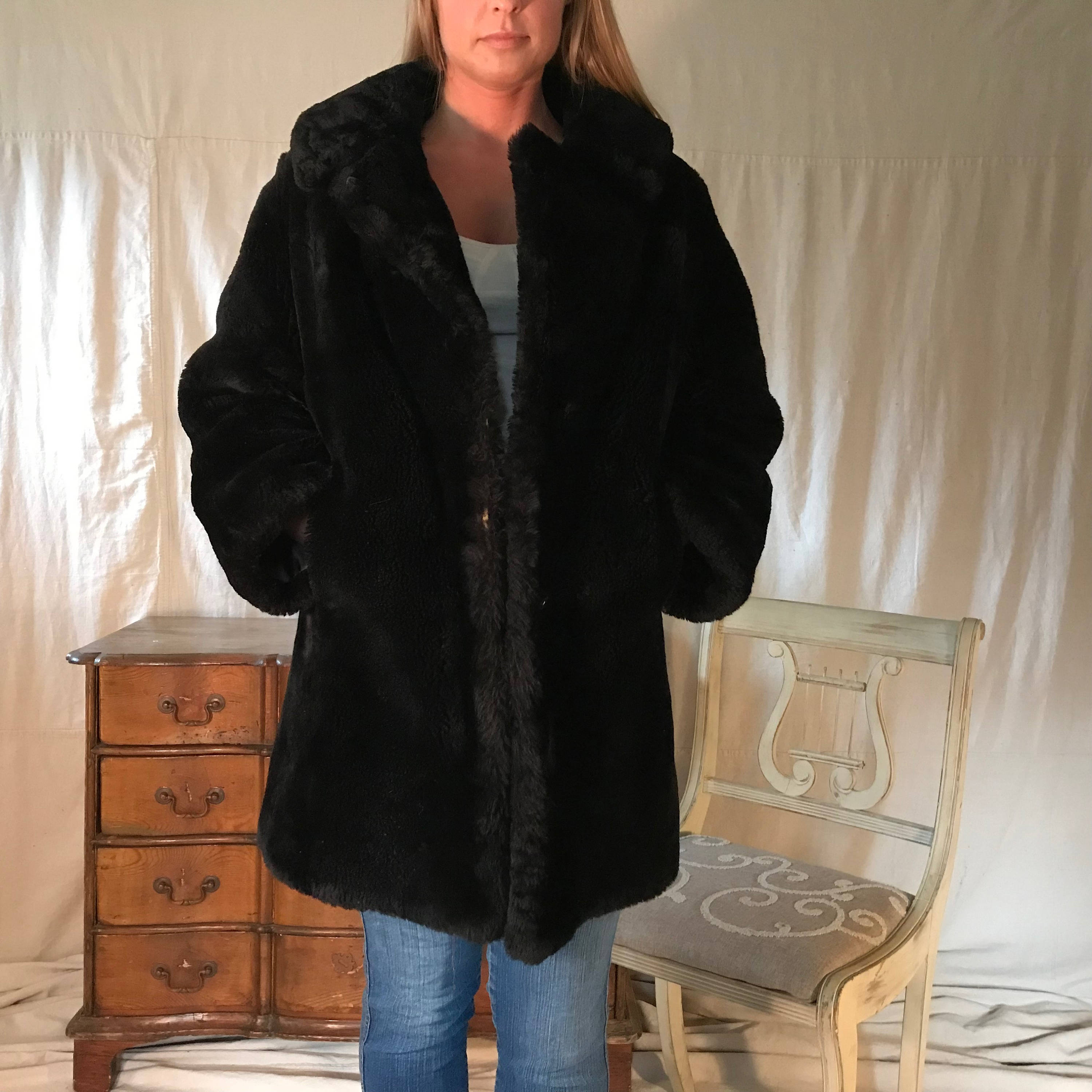 Generic Men's Distressed Black Genuine Sheepskin Shearling