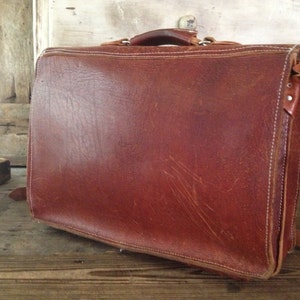 Rustikale braune Leder Aktentasche, Pendlertasche, Laptoptasche, Gürtelleder Satchel Messenger Vintage Bild 2