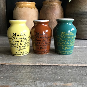 Mosterdpot van Frans aardewerk, pot Dijon Grey, Parijs, gestempeld Maille seul vinaigrier du roy, per stuk verkocht