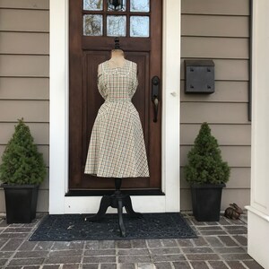 1940s Cotton House Apron, Printed Plaid, Retro Mid Century Kitchen Decor image 5