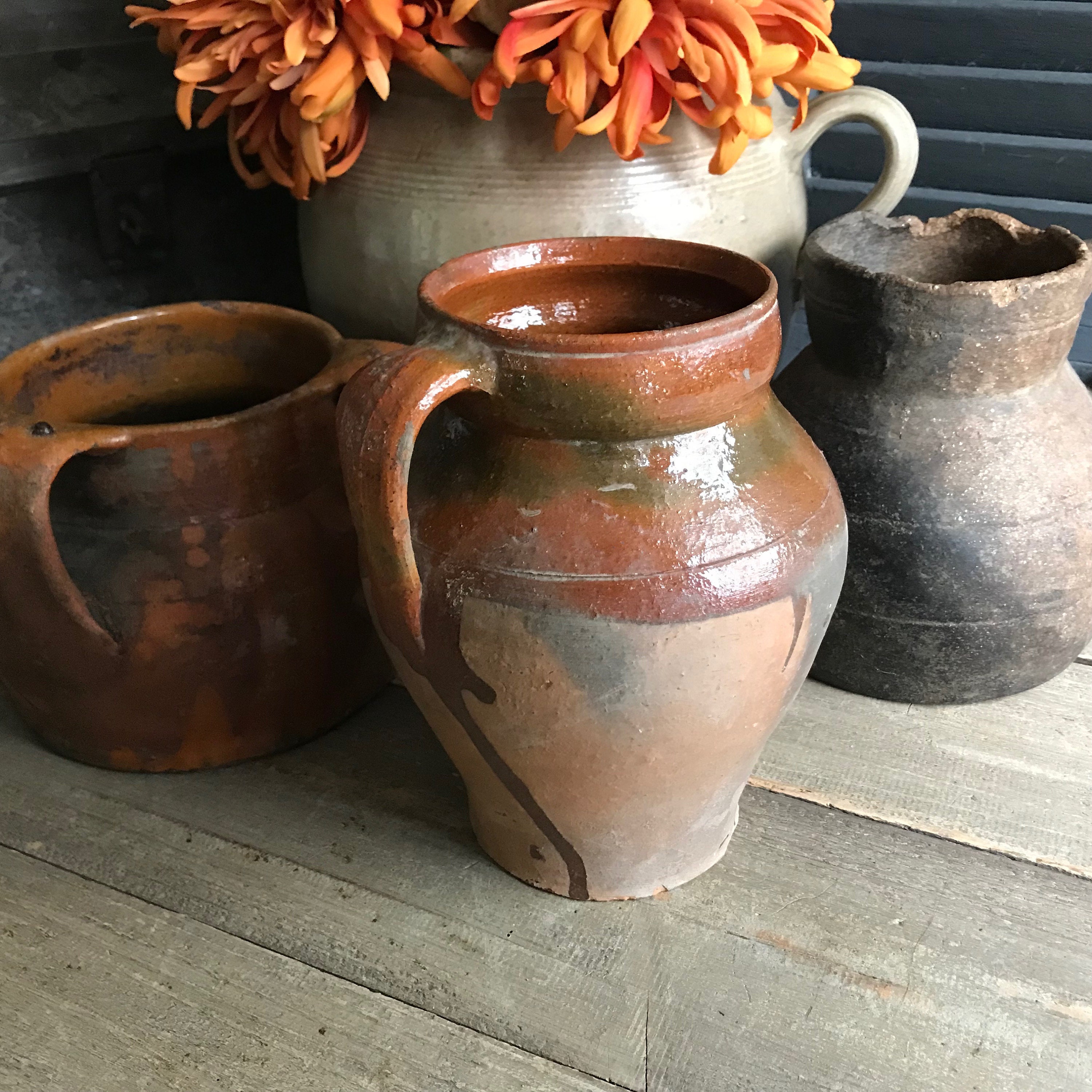 pichet en poterie du 19ème siècle, pichet terre cuite, bordereau redware, vase de jardin rustique, ferme européenne, table ferme, avec dommages