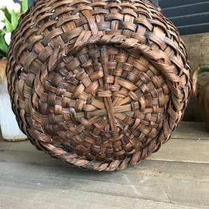 Antique Rustic Basket, Bentwood Handle, Willow Wicker Flower Basket, Farmhouse, Farm Table image 9