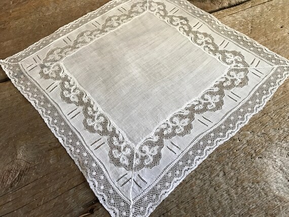 Madeira Linen Lace Bridal Hanky, Handmade White H… - image 5