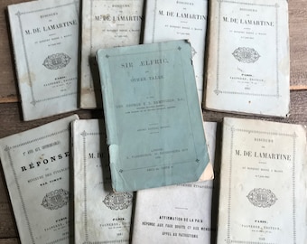 Accesorios para libros franceses de la década de 1840, París, cubiertas de papel en tono beige pálido, coleccionable de anticuario, accesorios apilables, se venden por unidad