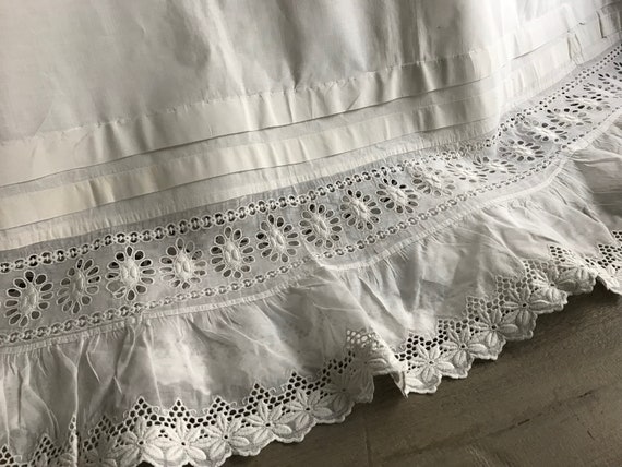 French Fine White Linen Petticoat, Wedding, Brida… - image 1