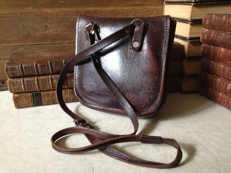 Antique Woody Brown Leather Crossbody Messenger Document Carrier Handbag Bakelite image 2