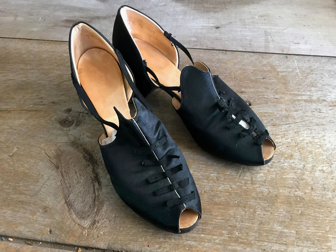 1940s Black Satin Pumps High Heeled Dress Shoes US Size 75 - Etsy