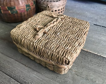 Antique Wicker Sewing Basket, Small Sewing Notions Basket