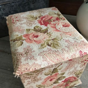 French Floral Fabric Boudoir Box, Trousseaux Et Layettes, Textile Handkerchief Box, Jewelry, Trinkets image 7