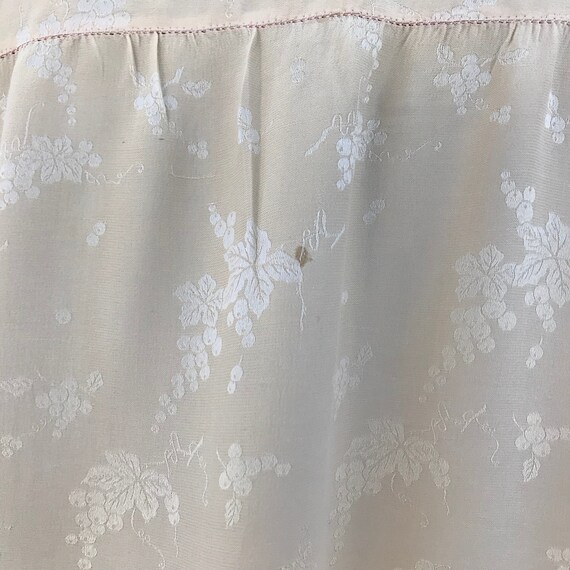 1920 年代のフランス製ナイトガウン、ダマスク シルク、レース