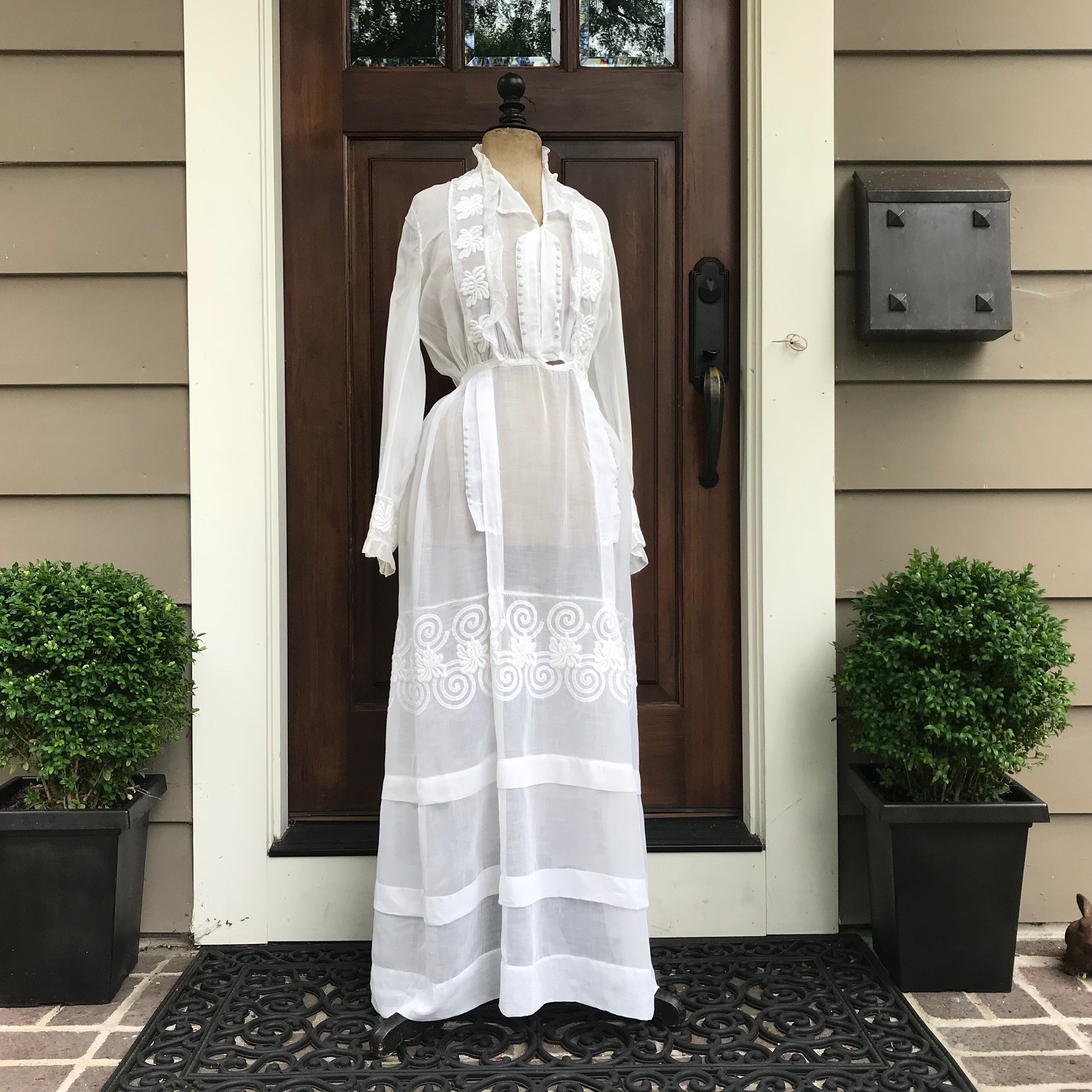 Time for Tea: Afternoon Dresses from 1900-15