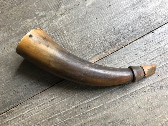 19th C French Powder Horn, Handcarved Wood Stopper, Small 5 Inch 