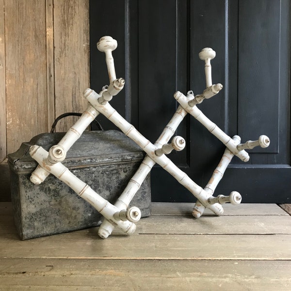 Perchero de bistró francés con ganchos para sombreros, pintado, extensible, plegable en tres posiciones, 8 ganchos, estilo rústico tradicional y auténtico de granja.
