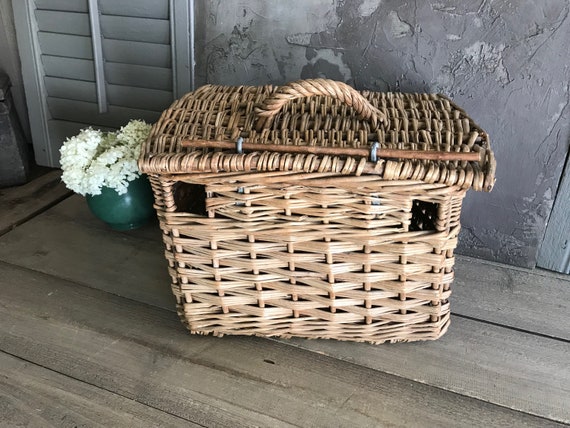 Wicker Fishing Basket, Picnic Basket, Dowel Closure, Top Carry Handle -   Canada