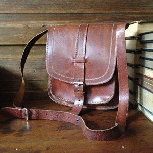 Brown Leather Crossbody Purse, Vintage Artisan, Rustic Brown Leather Saddle Bag, Crossbody Messenger, Mini Briefcase