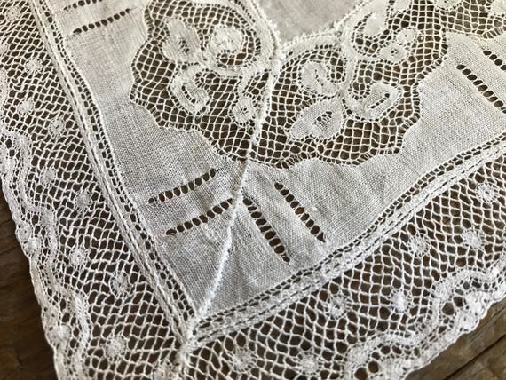 Madeira Linen Lace Bridal Hanky, Handmade White H… - image 7