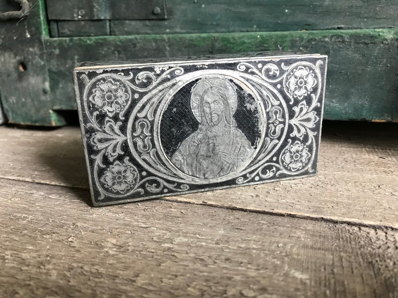 French Inlay Pewter Box, Artistic, Religious, Travel Jewelry Trinket Pill Stamp image 7