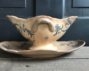 French Faïence Saucière, Opaque De Gien Pottery, Gravy, Dressing, Blue White Scroll Pattern Tea Stained, French Farmhouse