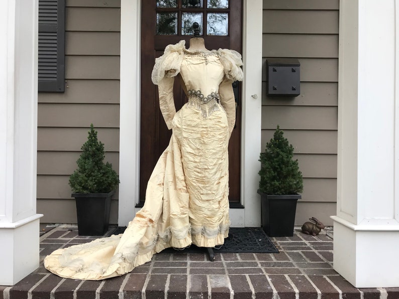 19th C Beaded Silk Wedding Dress, Oyster Cream, ca 1892, For Restoration, LM image 4