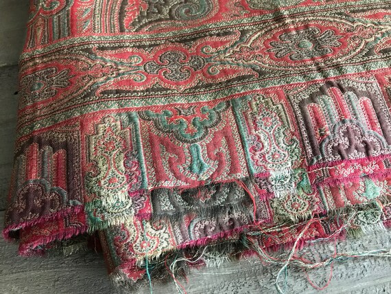 Antique Paisley Wool Shawl Throw Classic Traditional Design Finely