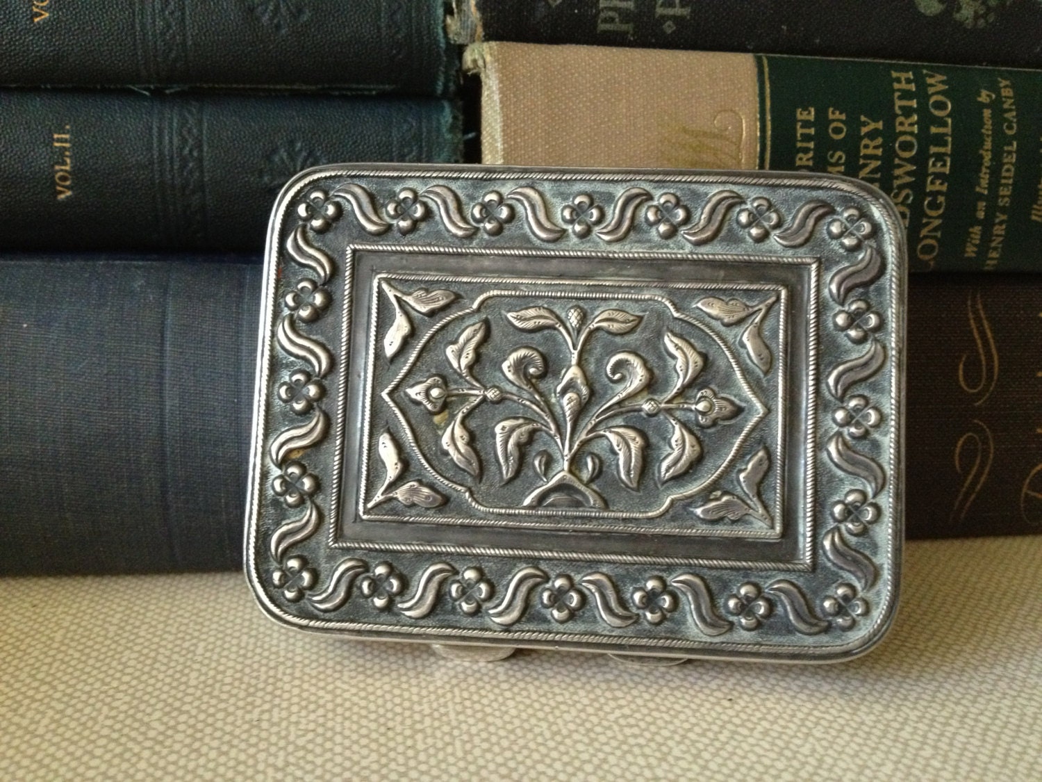 フランス製シルバースナッフボックス、アールヌーボーメタルケース