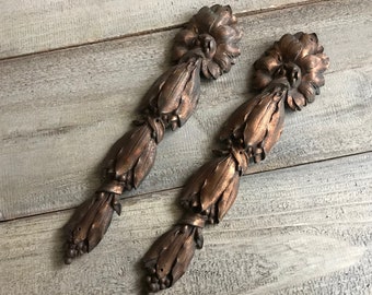 Französische vergoldete Pedimente, kupferfarbene Bronzemöbelhalterung, antike verzierte Hardware, Schlossdekor