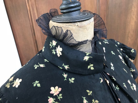 Victorian Black Floral Print Jacket, Blouse, Ruff… - image 7