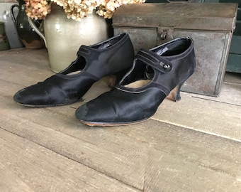 Boy 1920s Heels 1920s Black Silk Flapper Pumps, Dress Shoes