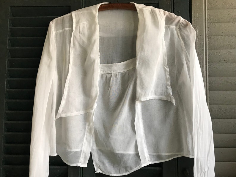 Antique Blouse, White Cotton Batiste, ca 1910s, Period Clothing image 1