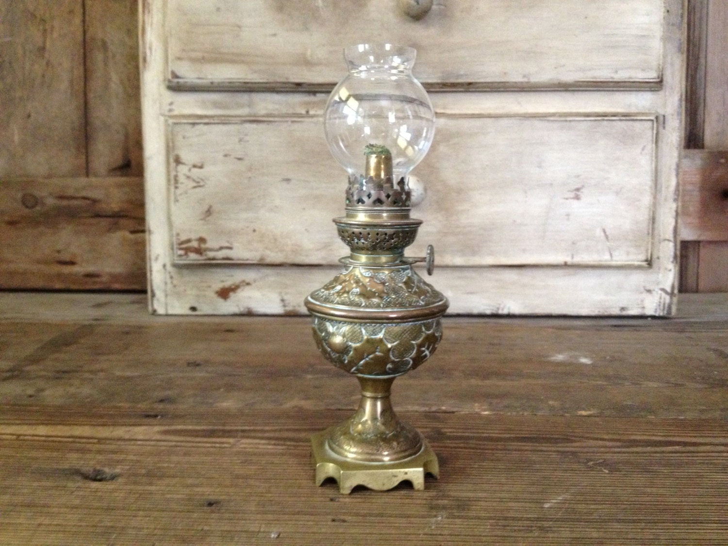 フランス製真鍮パラフィンオイルランプ Lampe Thistle French