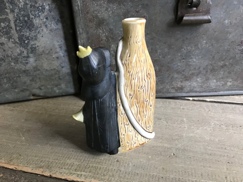 nipper figurine