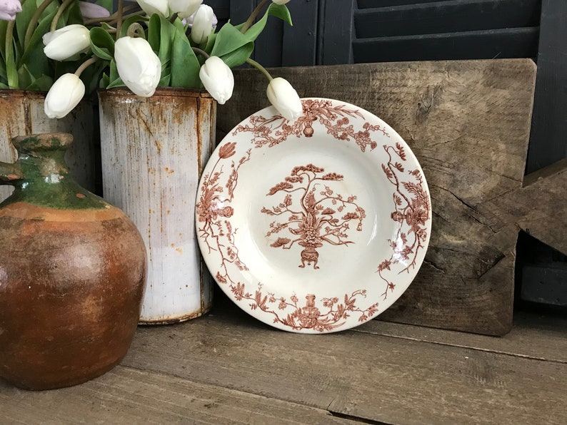 French Gien Faïence Plate, Stoneware, Floral, Médailles d'or, Yeddo, Diplome D'Honneur, French Farmhouse, Farm Table image 2