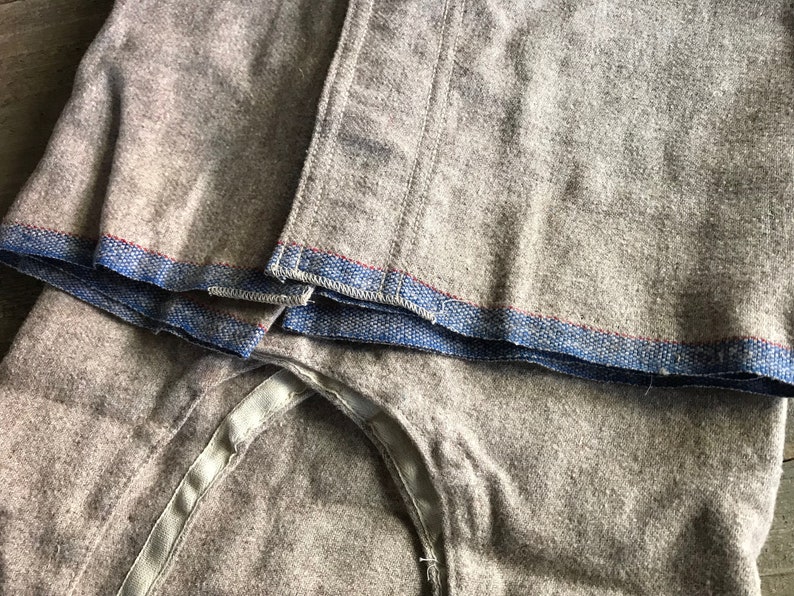 1 fransk ullflanellväst, Flanelle de Sante, Reims, Herrkläder, Sysslor, Långkalsonger, Bondgård, Nybyggare bild 8