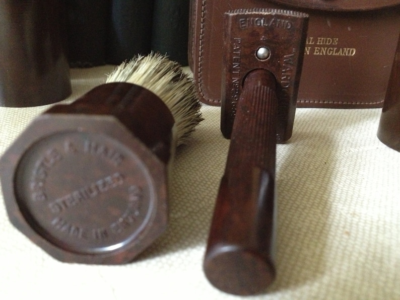 Gilette Travel Shaving Grooming Kit Sheffield England Mens Leather Case Bakelite image 3