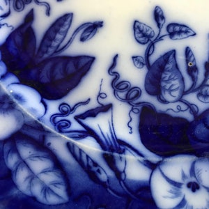 19th C Faïence de Bordeaux, Blue Floral Plate, David Johnston Earthenware, French Farmhouse image 10
