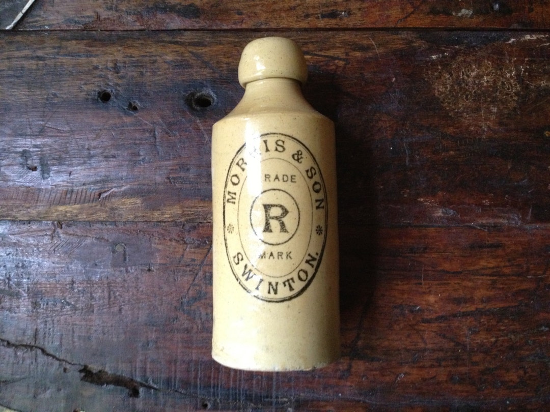 1800s English Pottery Stone Ginger Beer Pint Bottle Morris And Son 1800s-english-pottery-stone-ginger-beer-pint-bottle-morris-and-son